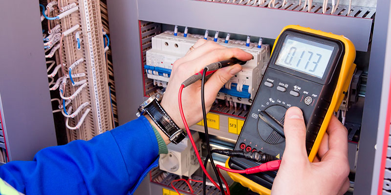 Reparaciones eléctricas en comercios en Zaragoza
